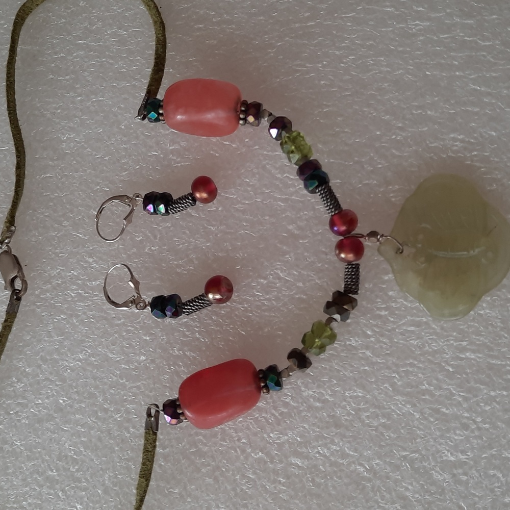 Necklace and earrings